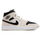 Nike Wmns Air Jordan 1 Mid